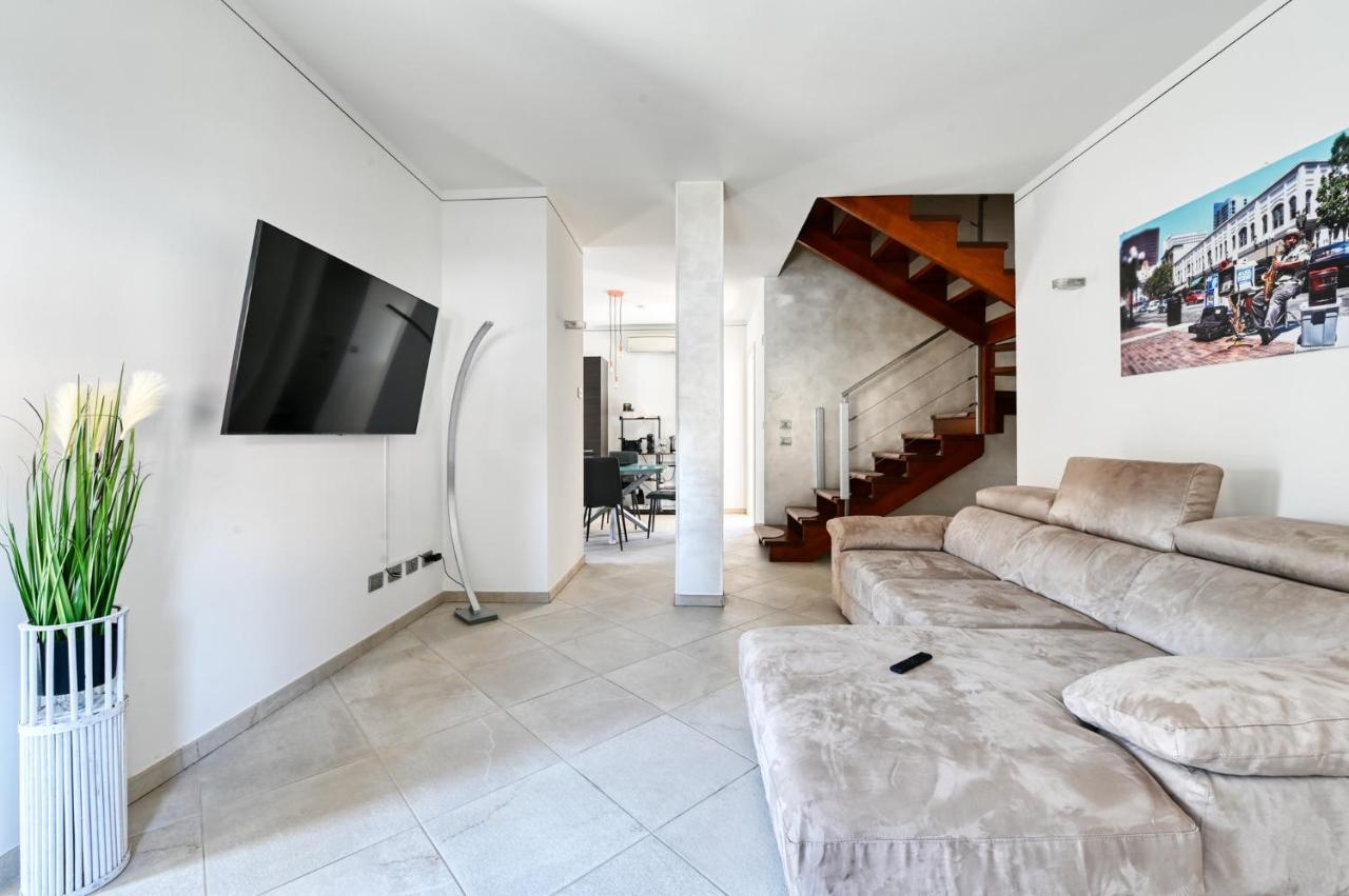 Pearl House - Sirmione Holiday - Jacuzzi Privata ภายนอก รูปภาพ