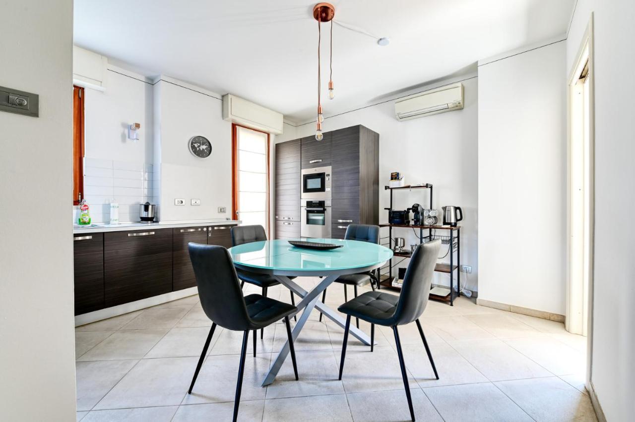 Pearl House - Sirmione Holiday - Jacuzzi Privata ภายนอก รูปภาพ
