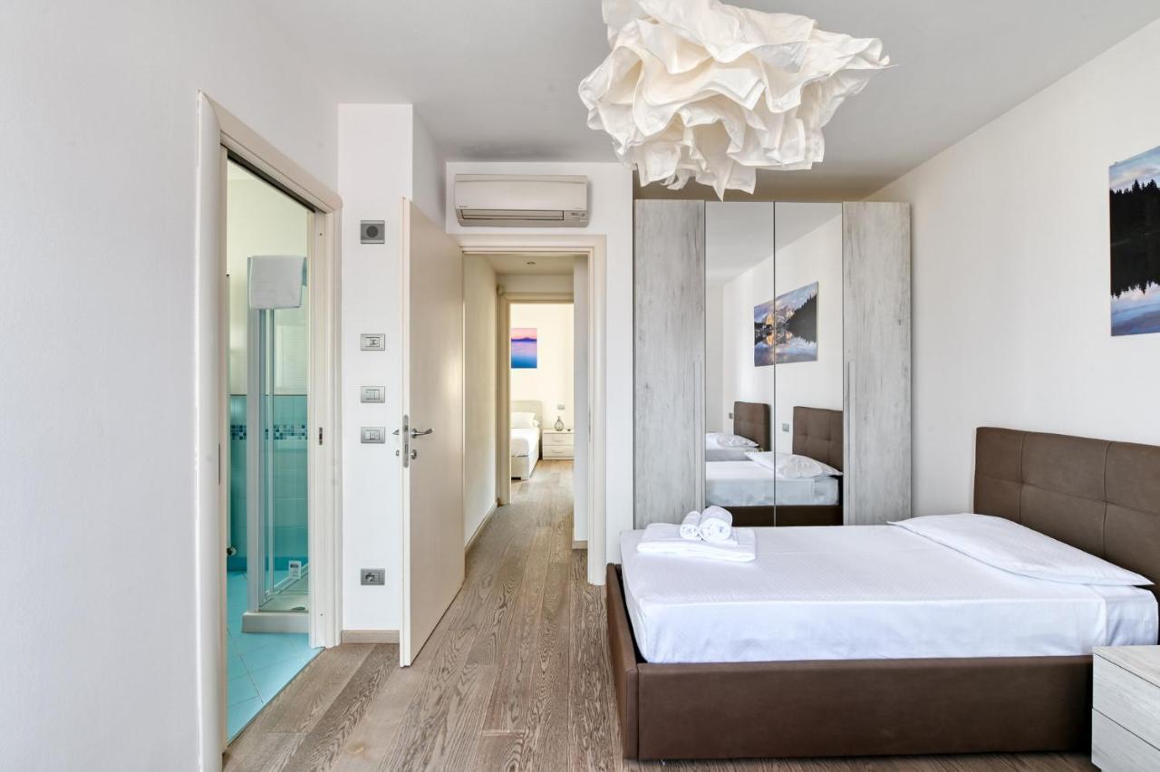 Pearl House - Sirmione Holiday - Jacuzzi Privata ภายนอก รูปภาพ